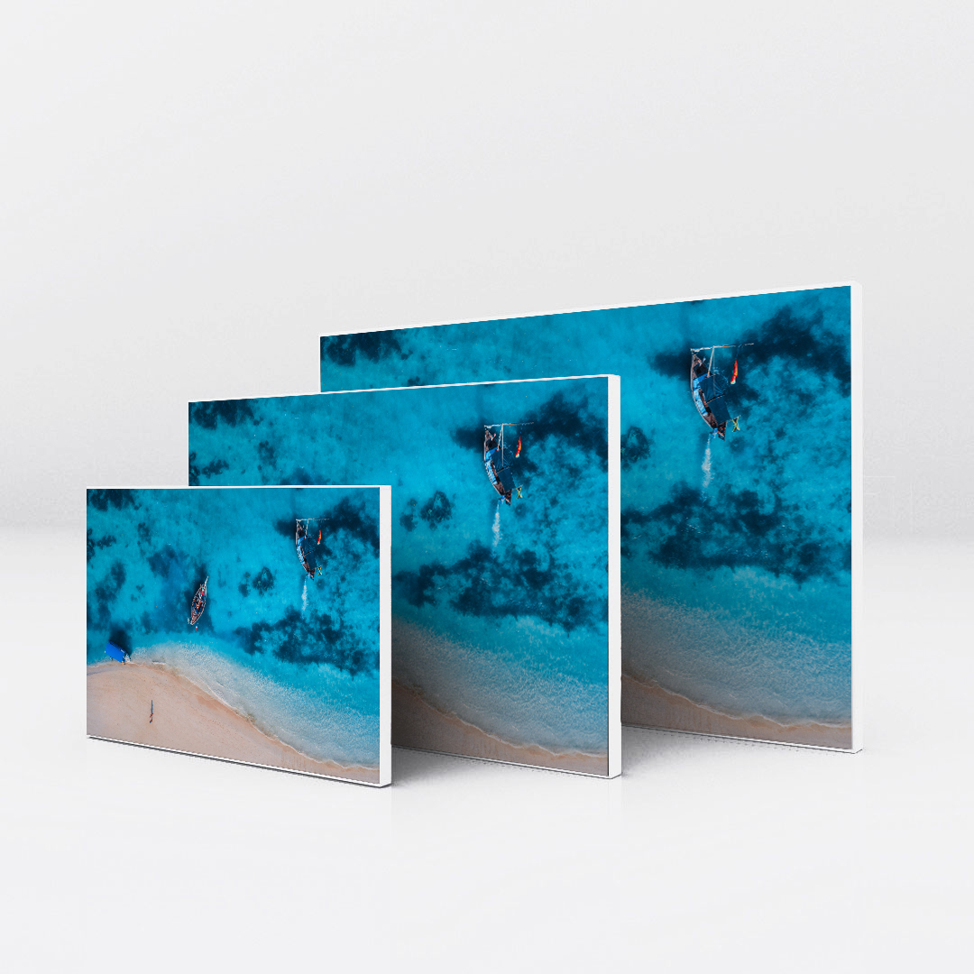 Blue Beach Boat (2)